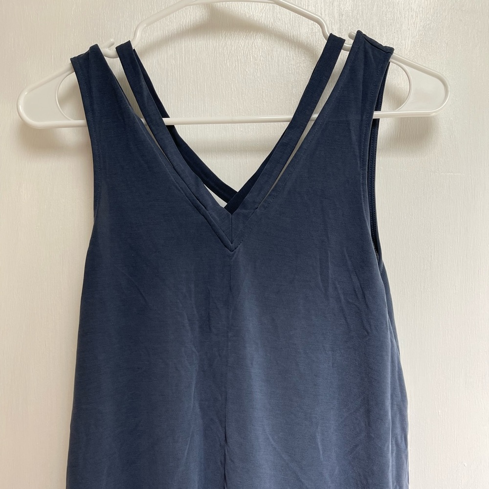 American Eagle top, dark blue color, size xs